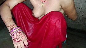 Indian Desi Village Bhabhi Bathroom Pissing Clean Pussy?