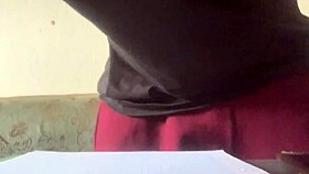 Maluma masturbates with her moans during fitness