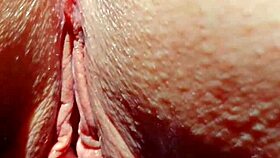 Hey, Mature Babe Grinding Here!