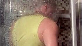 Enjoying A Protein Douche Experience