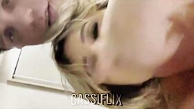 EU FICO CHEIA DE TESÃO QUANDO OS HOMENS ME OLHAM NA ACADEMIA FICO TODA MOLHADINHA ASSISTA COMPLETO NO CASSIFLIX