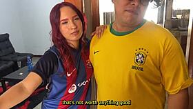 Oh, novia es engañada con los ojos vendados por su novio que tiene que pagar la deuda del partido de futbol ntr!