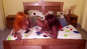 fuck with sexy tattooed housewife barefoot 😍