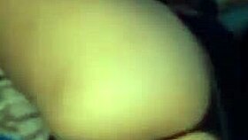 Vecina de culo perfecto se deja follar pequeña vagina joven amigo del padre