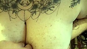 Big tits italian amateur gets horny cumshot