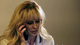 busty les munches vag?