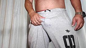 Can you believe this brazilian huge cock cumming?