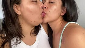Two Brunette Lesbians Kissed Then Sucked Assholes