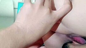 jilat memek istri orang ketika rumahnya sepi