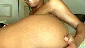 teasing my pretty asshole with fingers