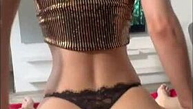 I love rosmexicana's beautiful tits and ass, she's such a sexy latina amateur