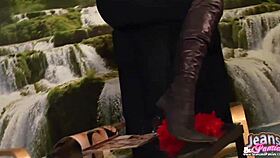 i have a new pair of skinny jeans to try on