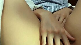 Colegiala Caliente Con Tetas Grandes Teniendo Sexo A Escondidas Casi Nos Pillan.