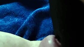 Helsbels pumps greedy pussy for squirting fun?