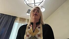 �vey o luna cinselli i � reten sar n kaltak deneyimlerini siki erek yans t yor