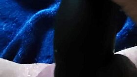 Helsbels pumps greedy pussy for squirting fun?