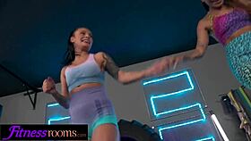 Fitness rooms lexi dona lesbian pussy eating orgasm with latina gym babe