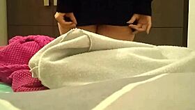 camara escondida hermanastra espa�ola ninf�mana co�o rosadito