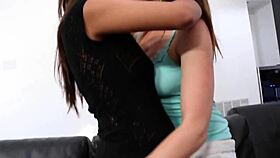 i had multi orgasms with my girlfrend in lesbain sex