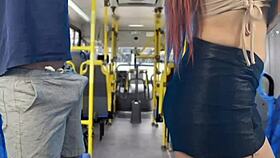 Estudante foi encoxada dentro do onibus