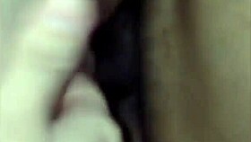 Gemendo muito e tendo fortes orgasmos do cu para buceta da buceta para o cu