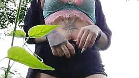 curvy girl from curitiba flashes in the woods