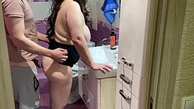 i went to bathroom but milf ass got anal fucked and mouth filled