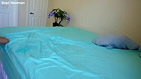 Mina Luxx's Massage Turns into Steamy Facial