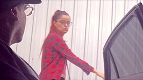 Punheta Arriscada Na Rua Para Estudante Que Estava No Ponto De Ônibus!