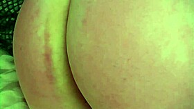 The english tart gets spanked for being late 😈