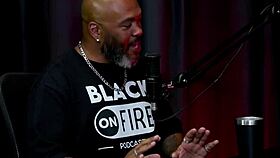 Sempre Foi Exibida é Sensual na Internet Aproveitou Todas as Oportunidades e o Teste de Fidelidade - Taluane Boom Watch on Sheer Red