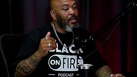 Sempre Foi Exibida é Sensual na Internet Aproveitou Todas as Oportunidades e o Teste de Fidelidade - Taluane Boom Watch on Sheer Red