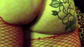 curvy slut shakes huge ass to red orgasm outdoors