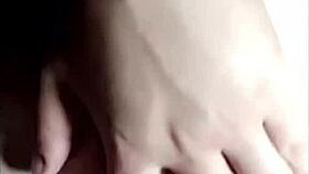 Watch the cute Korean webcam girl help her subscriber cum! 😍