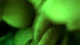 oye, mira como pongo a gemir a mi hembra curvy