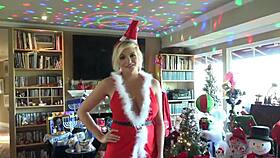 Curvy Mature Milf Escort With Big Tits Arrives As Holiday Housewarming Gift