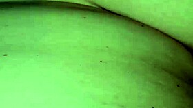 Eating pussy to taste her juice 😋