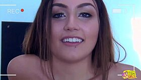 Babe Enjoys Lesbian Licking Fingering Orgasms