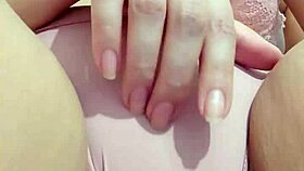 brazilian milf shares every wet pussy rub she fingers 😍💦