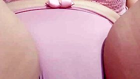 brazilian milf shares every wet pussy rub she fingers 😍💦