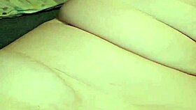 Eating pussy to taste her juice 😋