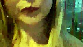 Cam amateur teases fans with playful solo show online