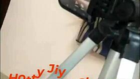 Jia bhabhi squirts pussy juice hard on outdoor video call sex