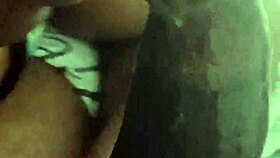 Jill Wettmout demonstrates her close-up technique in detail step by step