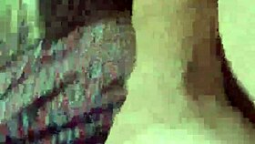 Cam amateur teases fans with playful solo show online