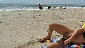 whoa, that stranger milf jerked me off publicly till i came 💦