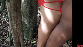 amateur colombian bride babe flashes big ass outdoors for watchers