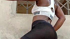 Can you believe crazybitch got a tortoise gift from her favorite fan while gaping tight pussy solo?