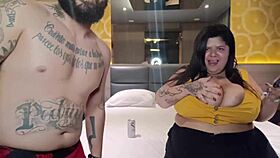 Safada BBW Flashes Her Huge Tits - Mary Jhuana