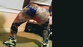 black milf drops her fat ass and pussy like never before